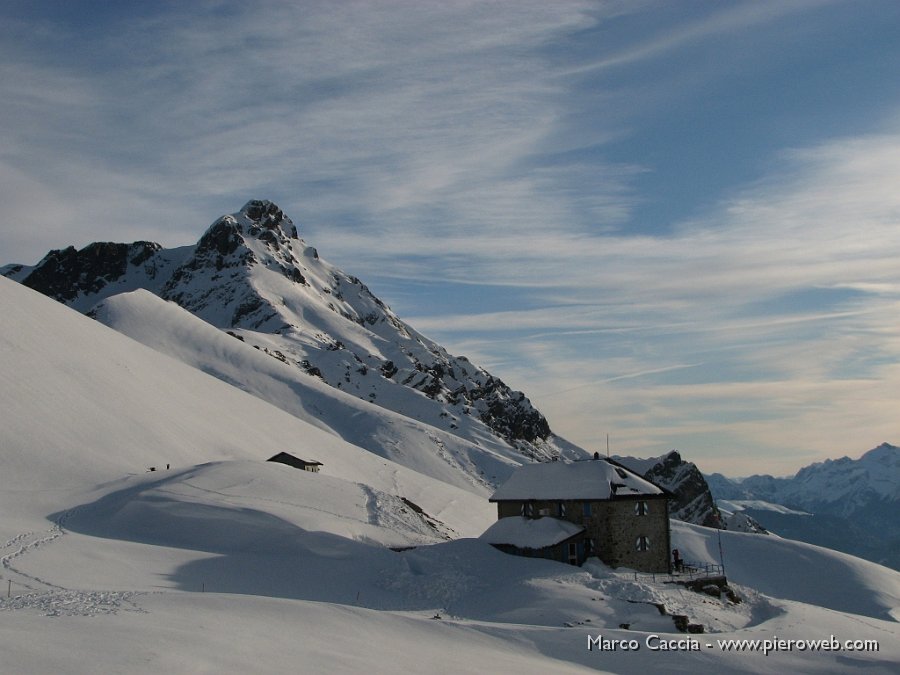 19_Pizzo Tre Signori e rifugio Grassi.JPG